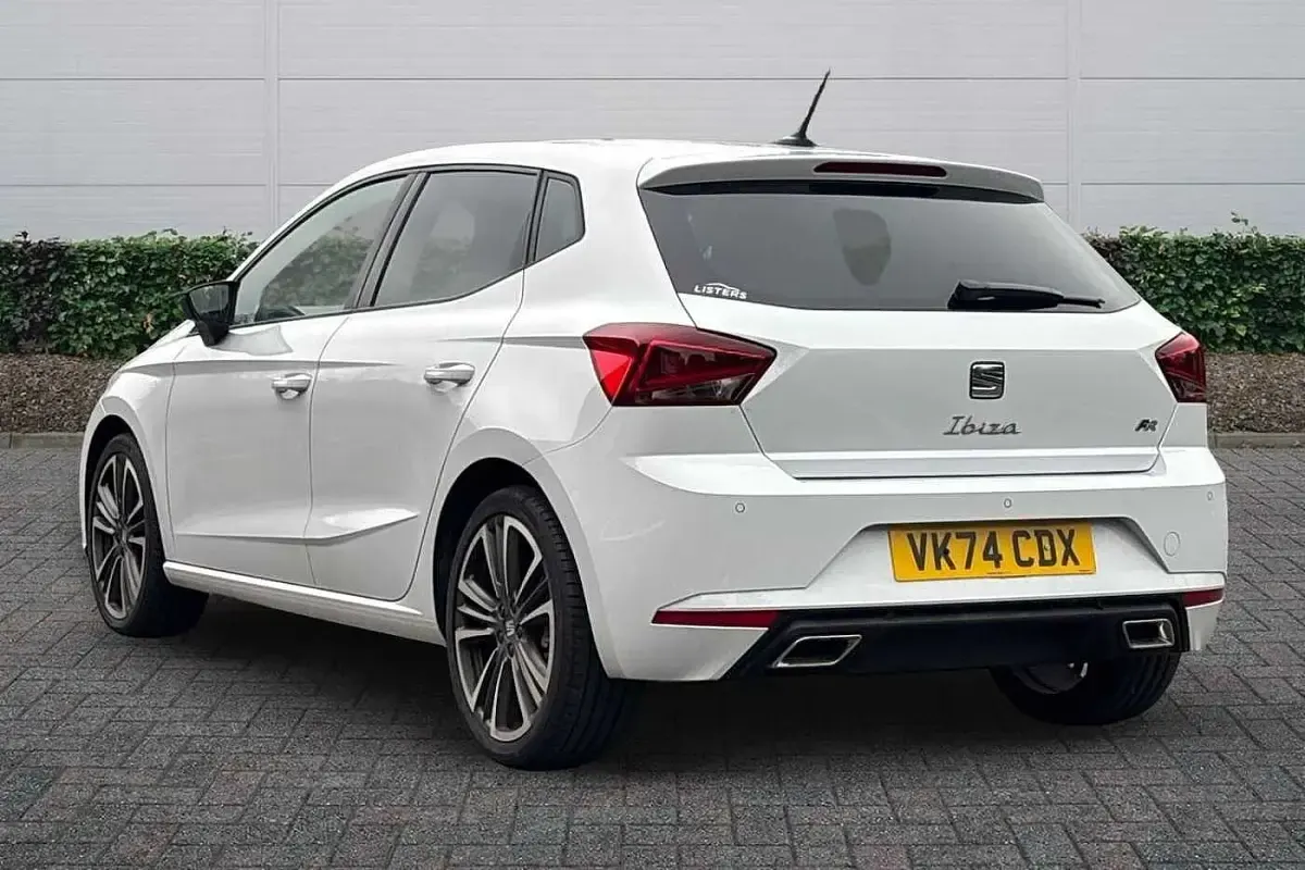 Usado Seat Ibiza 2024 Branco Citadino
