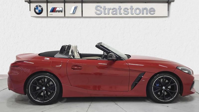 Used BMW Z4 M Sport 335 HP (246 kW) 2024 Red Cabriolet