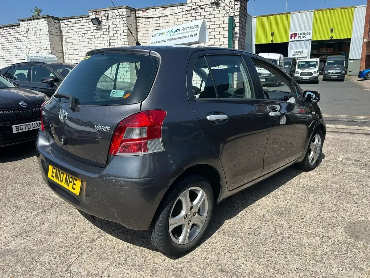 Used Toyota Yaris 2010 Grey Hatchback