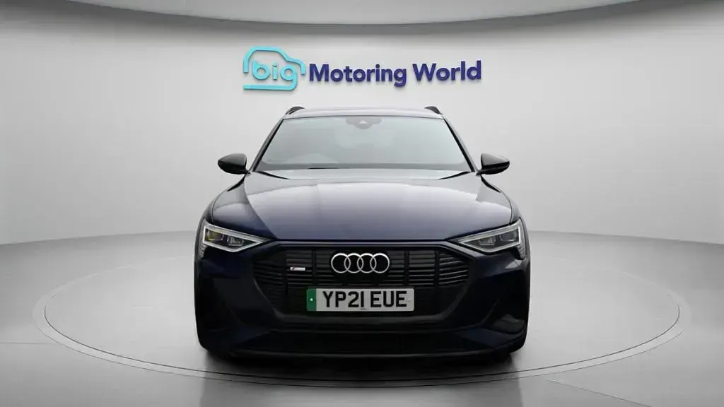 Usado Audi e-tron Black Edition 230 kW (313 HP) 2021 SUV