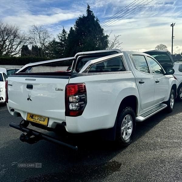 Used Mitsubishi L200 2020 White Pickup