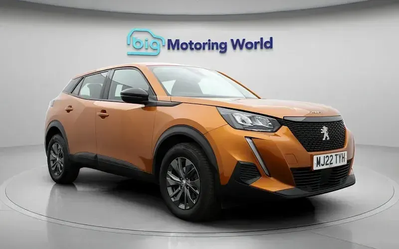 Used Peugeot 2008 Active Premium 101 HP (74 kW) 2022 Orange SUV