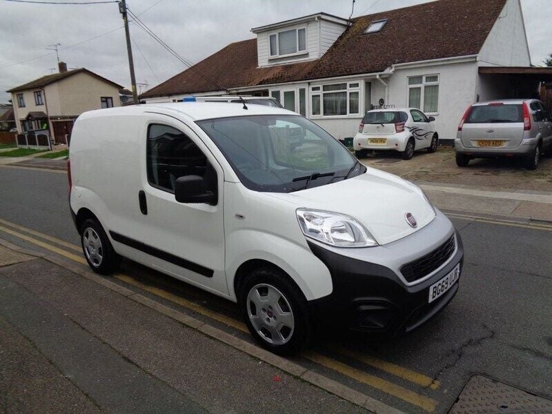 White Used 2019 Fiat Fiorino MPV | £4,795 (Fair price) - Image 1/4