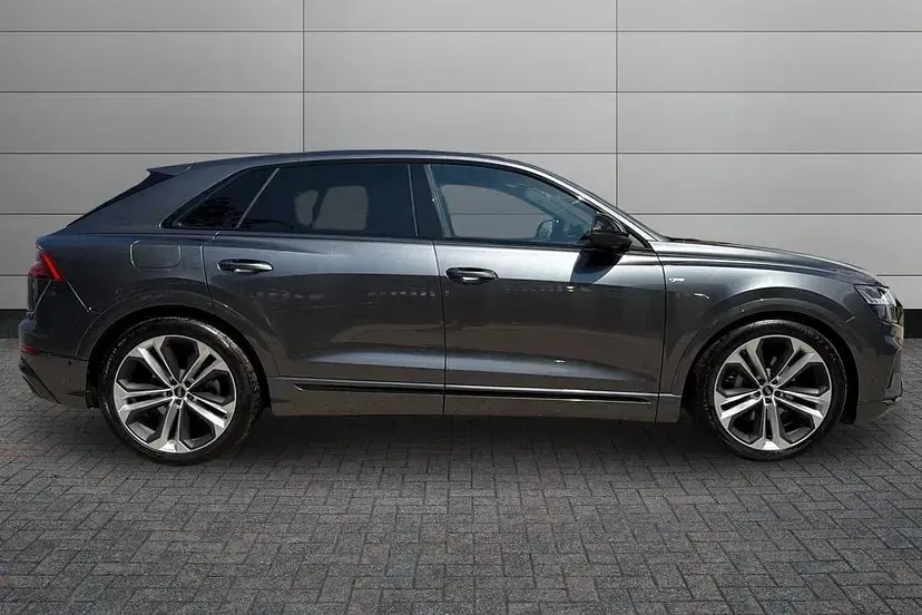 Used Audi Q8 Black Edition 335 HP (246 kW) 2023 Grey SUV