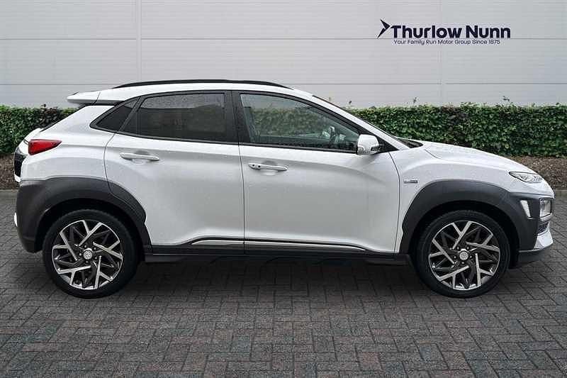 Used Hyundai Kona Premium SE 141 HP (103 kW) 2021 White SUV