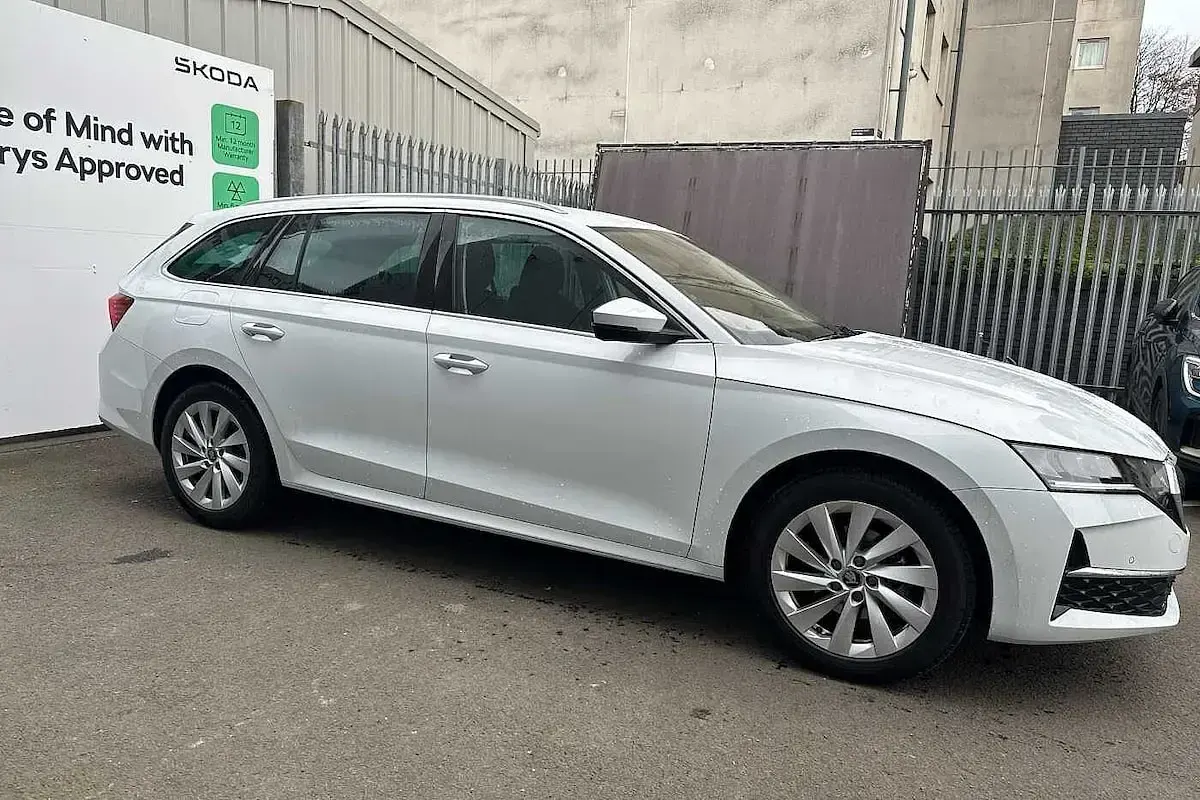 Begagnad Skoda Octavia SE L 150 HK (110 kW) 2025 Vit Kombi