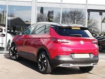 Used Vauxhall Grandland X Design Edition 130 HP (95 kW) 2019 Red SUV