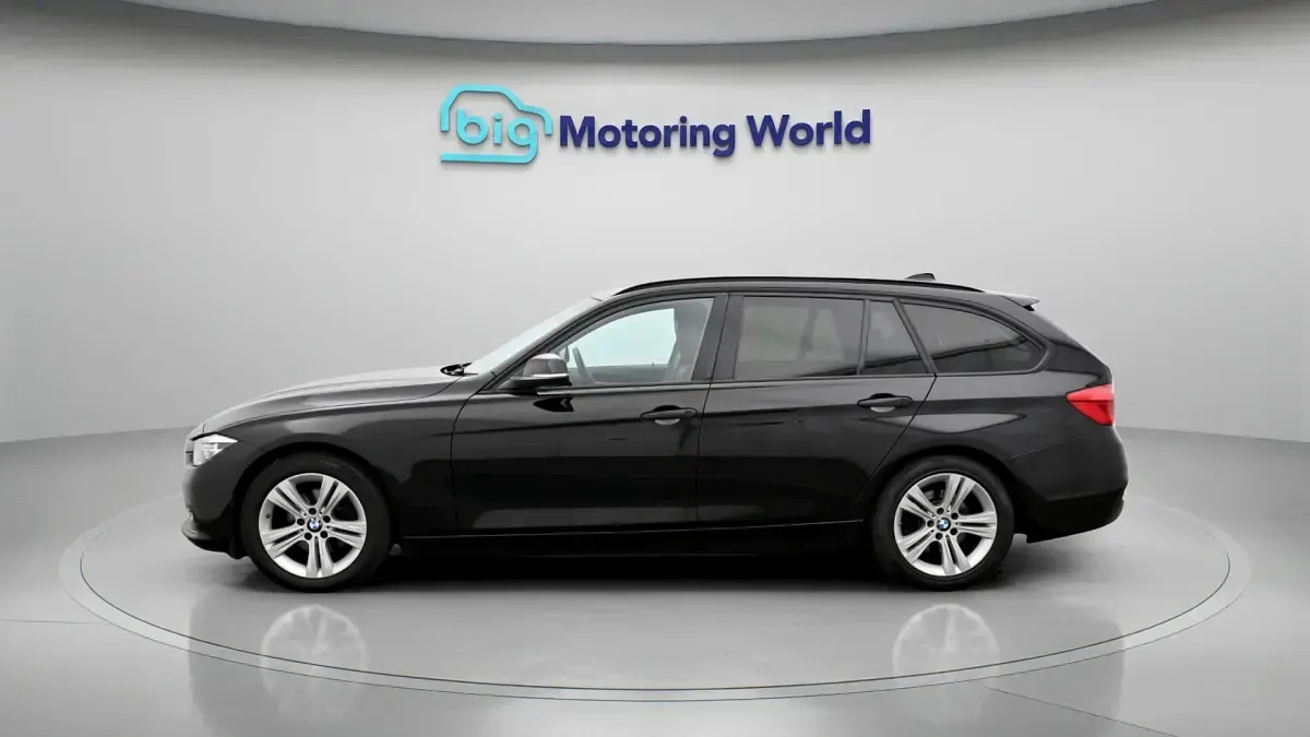 Używany BMW 320 Efficient Dynamics 163 KM (119 kW) 2019 Czarny Kombi
