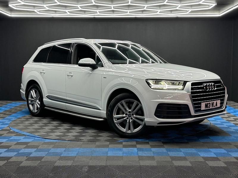 White Used 2017 Audi Q7 S-Line SUV | £20,890 (Fair price) - Image 1/4