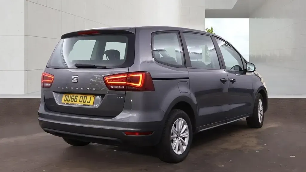 Used Seat Alhambra 150 HP (110 kW) 2016 Grey MPV