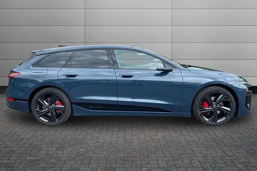Used Audi A6 e-tron Performance 269 kW (367 HP) 2025 Plasma blue Estate