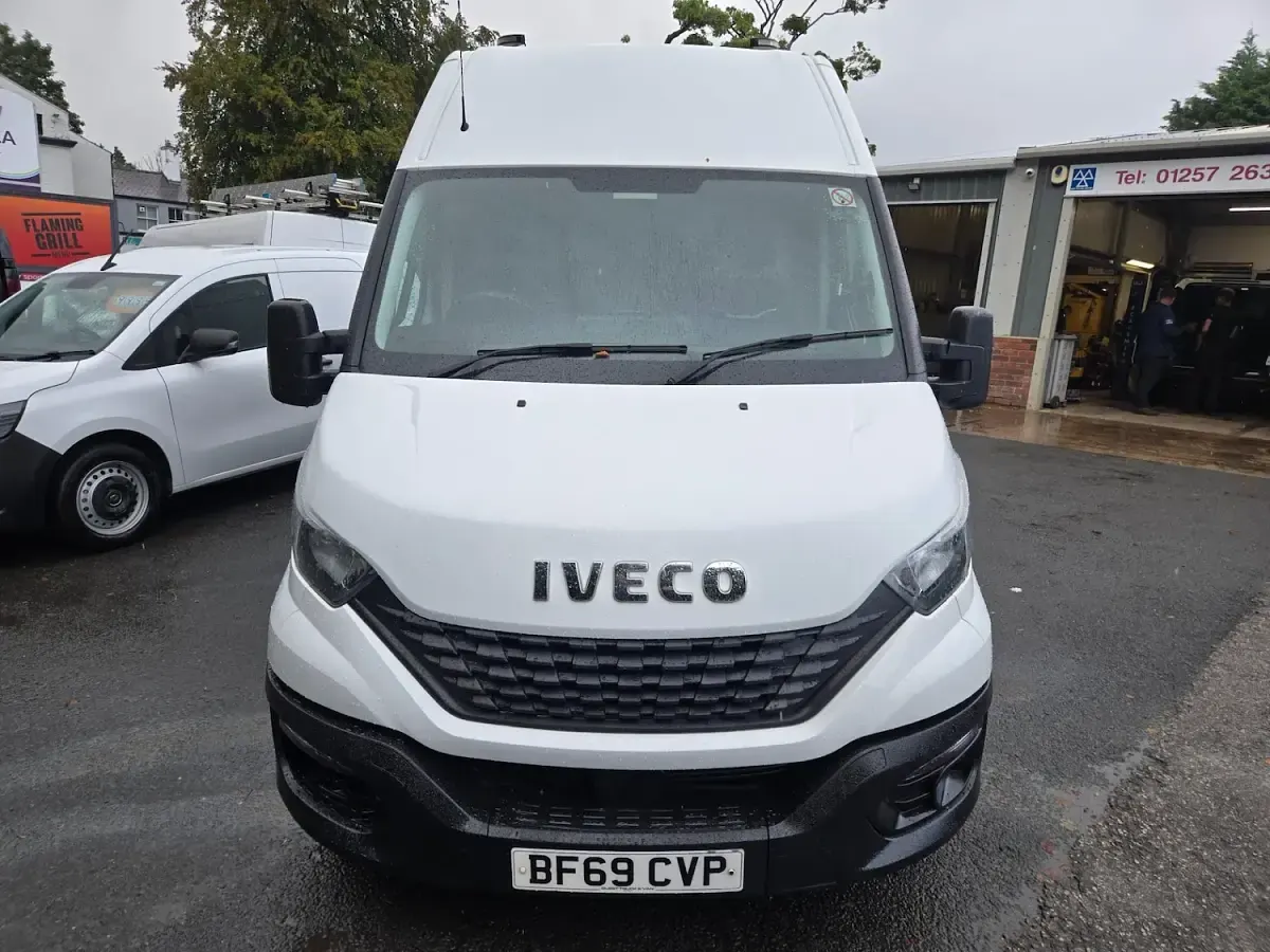 Used Iveco Daily 2019 White Van
