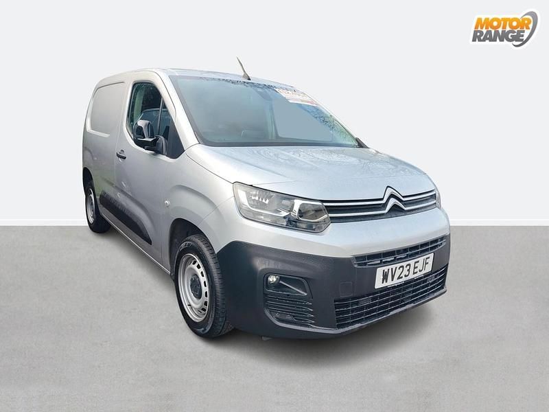 Used Citroën Berlingo 100 HP (73 kW) 2023 Silver MPV
