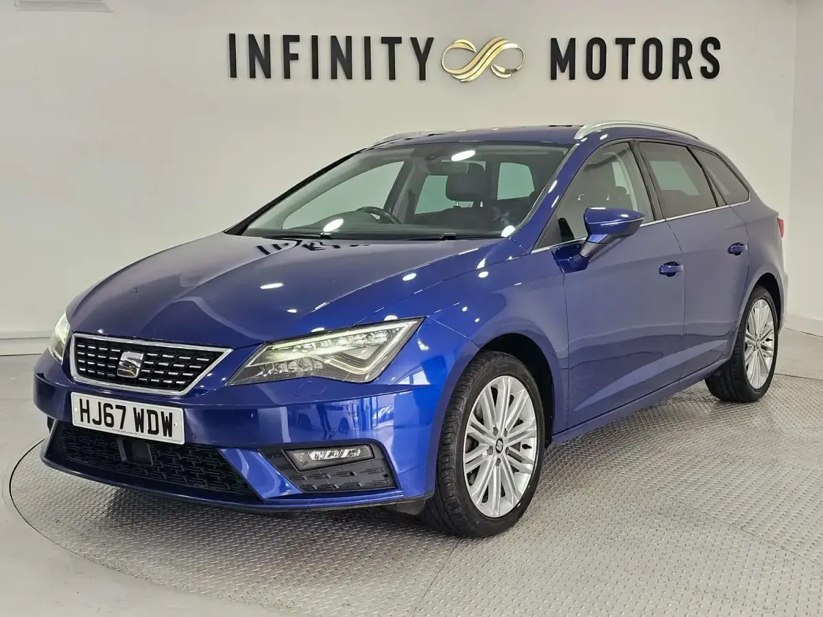 Usado Seat Leon XCELLENCE 2017 Azul Familiar