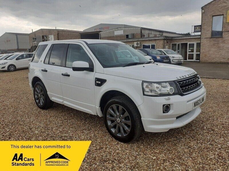 White Used 2013 Land Rover Freelander 2 Dynamic SUV | £9,495 (Fair price) - Image 1/4