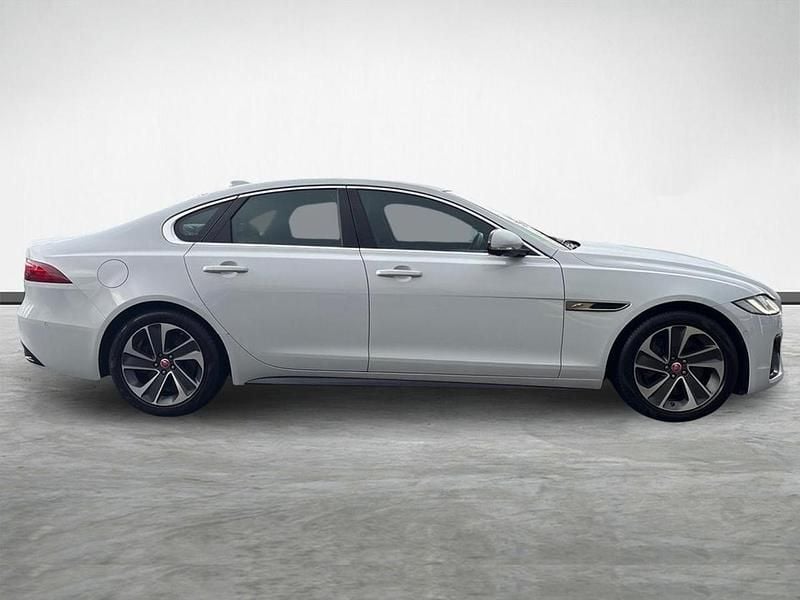 Used Jaguar XF R-Dynamic 247 HP (181 kW) 2021 White Sedan