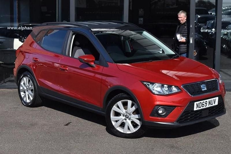 Used Seat Arona SE Technology 95 HP (69 kW) 2020 Red SUV
