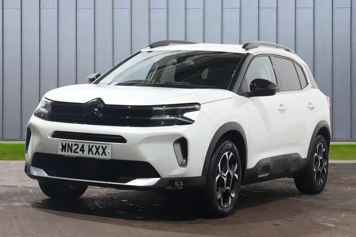 Used Citroën C5 Aircross PureTech 134 HP (98 kW) 2024 White SUV