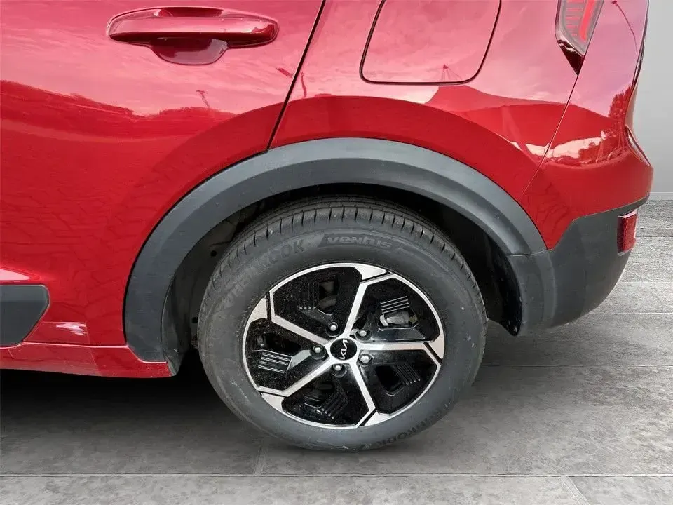 Used Kia Niro 139 HP (102 kW) 2023 Red SUV