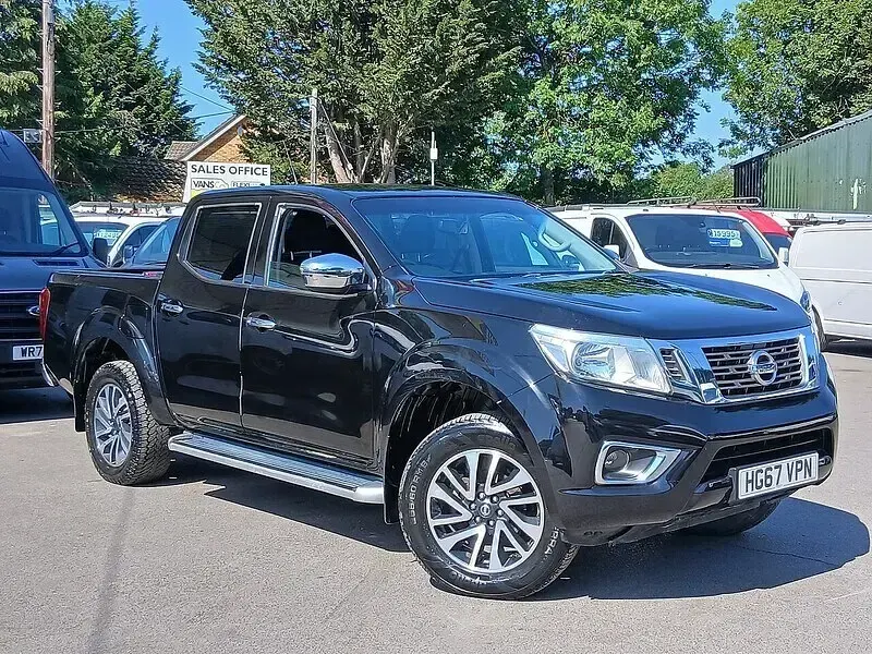 Used Nissan Navara Acenta+ 2018 Black Pickup