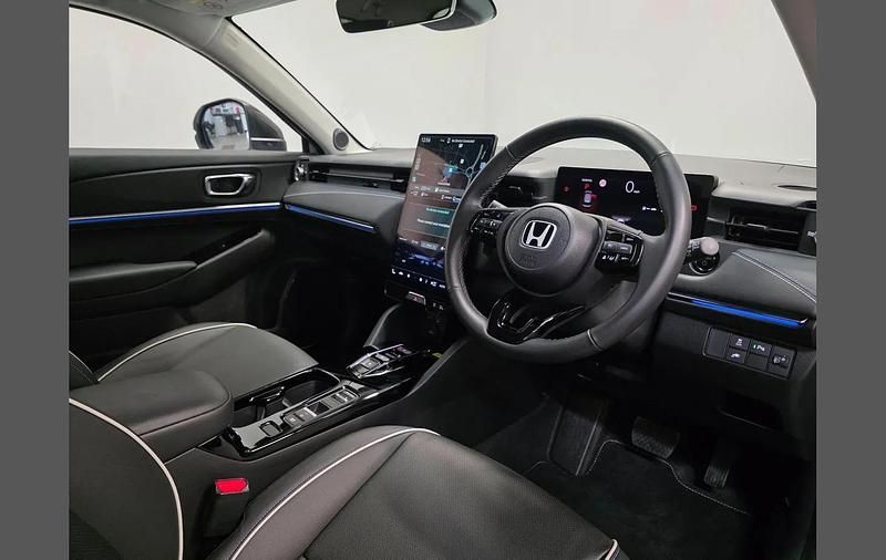 New Honda e:Ny1 Elegance 150 kW (204 HP) 2025 White SUV