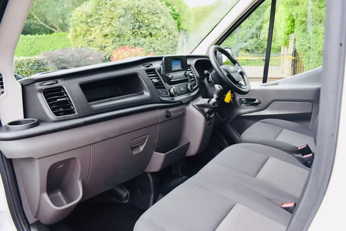 Used Ford Transit 130 HP (95 kW) 2023 White Cabriolet