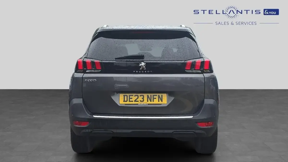 Used Peugeot 5008 Allure+ 129 HP (94 kW) 2023 Grey SUV