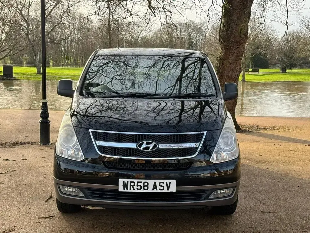 Used Hyundai I800 Style 2008 Black MPV