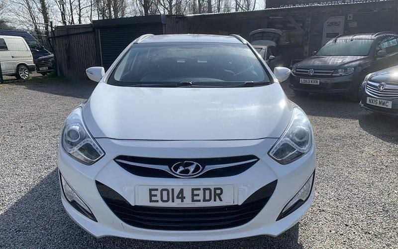 Used Hyundai i40 Active 136 HP (100 kW) 2014 White Estate