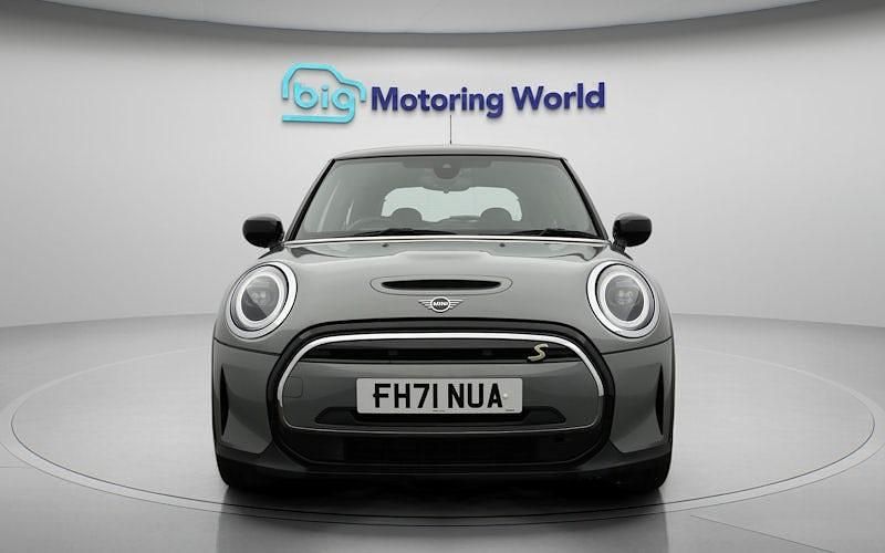 Used Mini Cooper Level 2 135 kW (184 HP) 2023 Hatchback