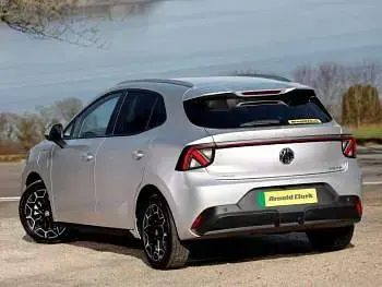 New MG MG4 EV 117 kW (160 HP) 2026 Silver Hatchback
