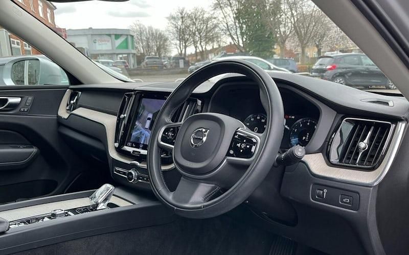 Used Volvo XC60 Inscription 250 HP (183 kW) 2021 SUV