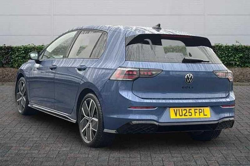 Used VW Golf VIII Black Edition 150 HP (110 kW) 2025 Blue Hatchback