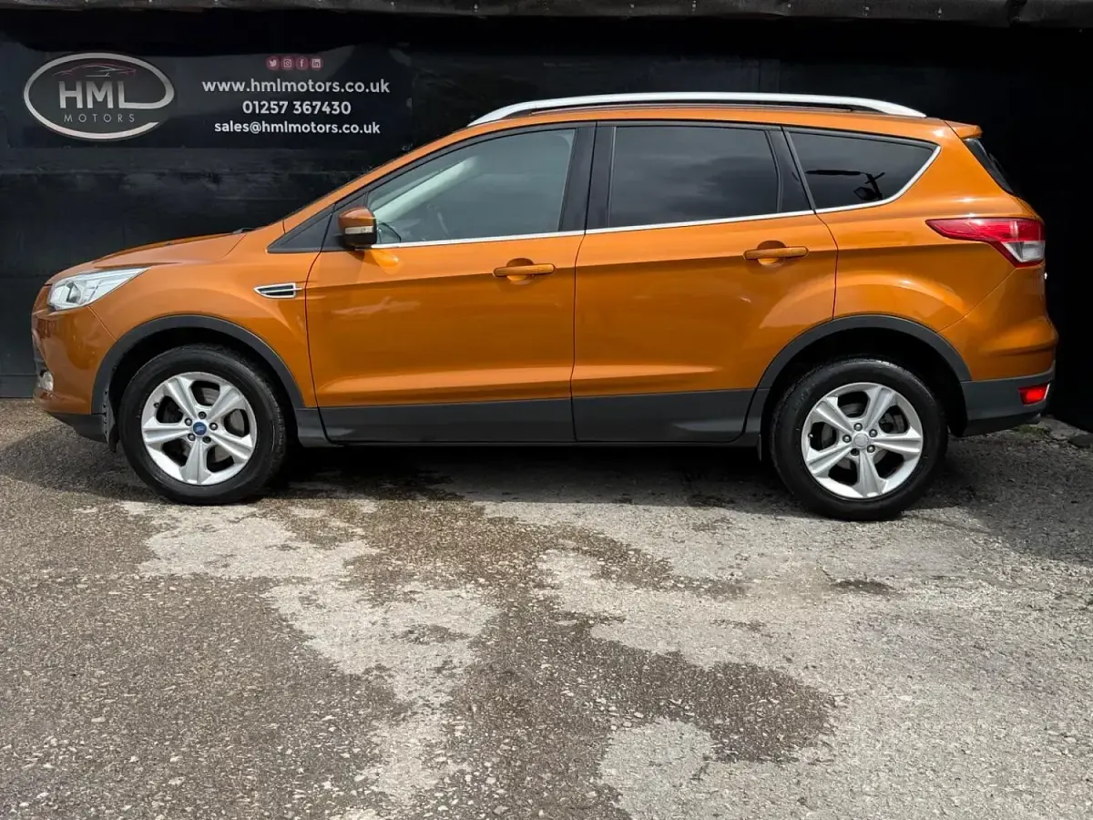 Used Ford Kuga Zetec 2016 Orange SUV