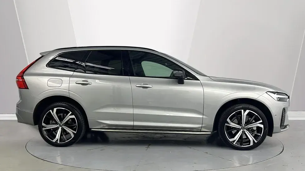 Used Volvo XC60 Ultimate 2023 Silver SUV
