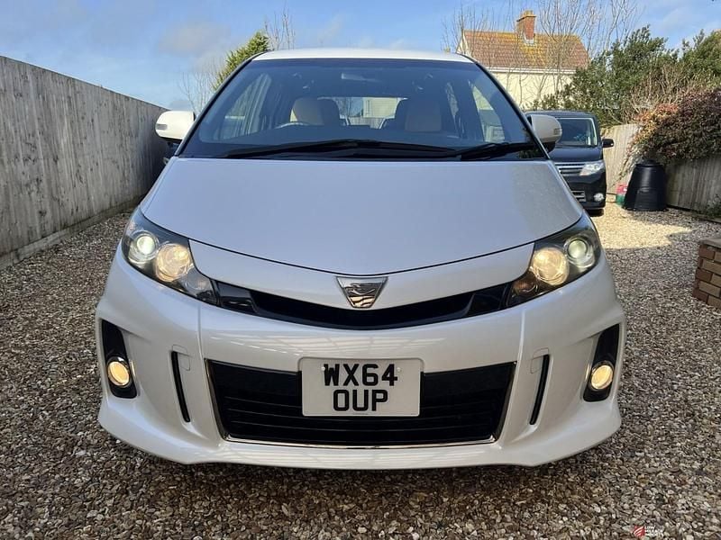 Used Toyota Estima Edition 2014 White MPV