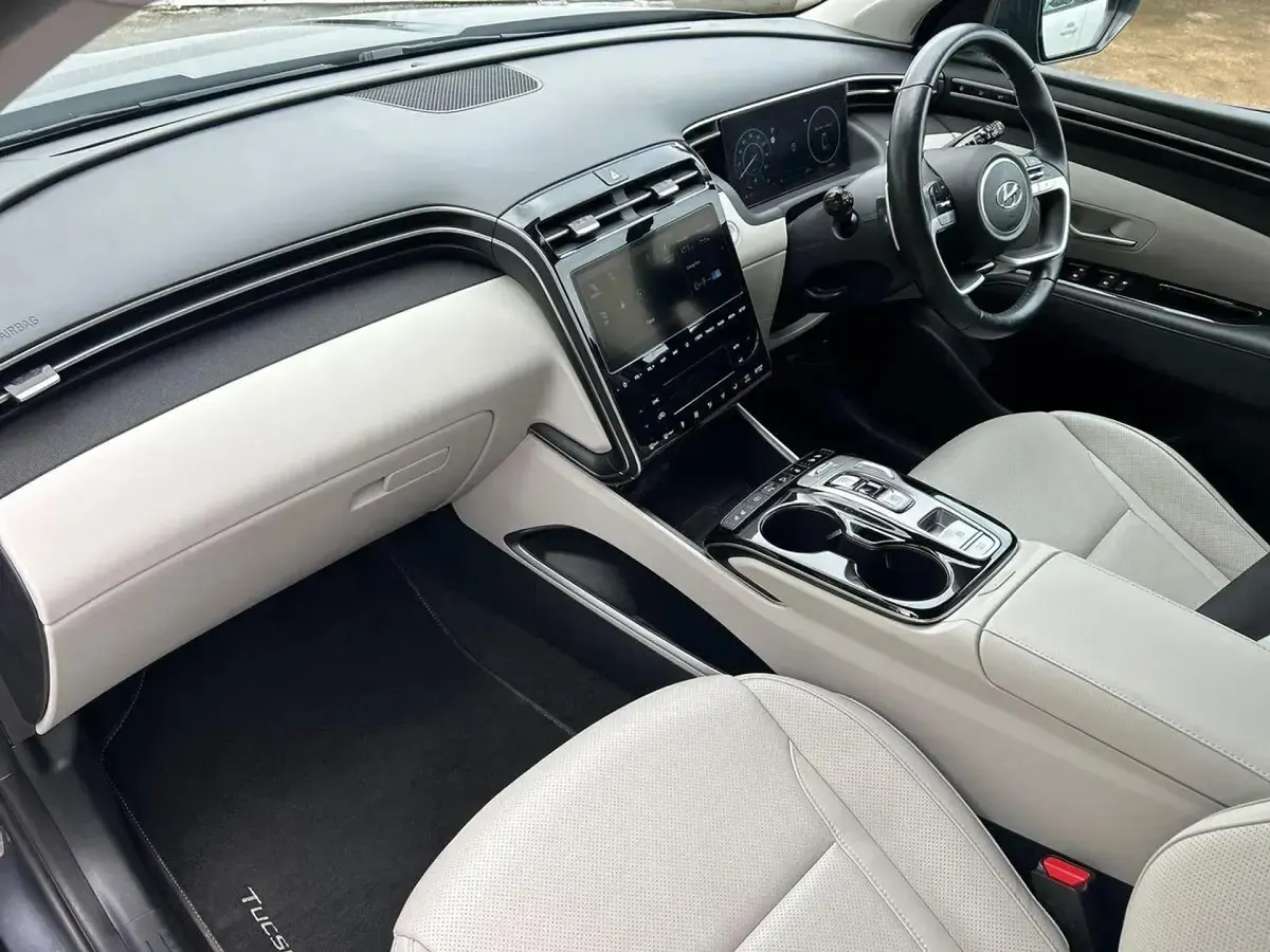 Gebraucht Hyundai Tucson Ultimate 230 PS (169 kW) 2023 Grau SUV