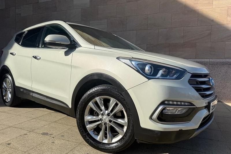 Used Hyundai Santa Fe Premium 2016 Beige SUV