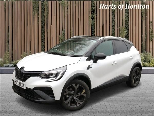 White black roof Used 2023 Renault Captur Engineered SUV | £19,995 (Fair price) - Image 1/1