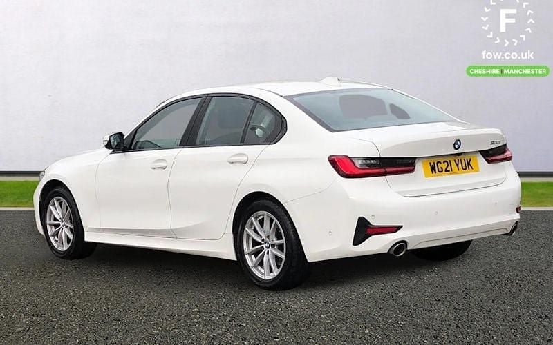 Used BMW 320 Comfort Edition 184 HP (135 kW) 2021 White Sedan