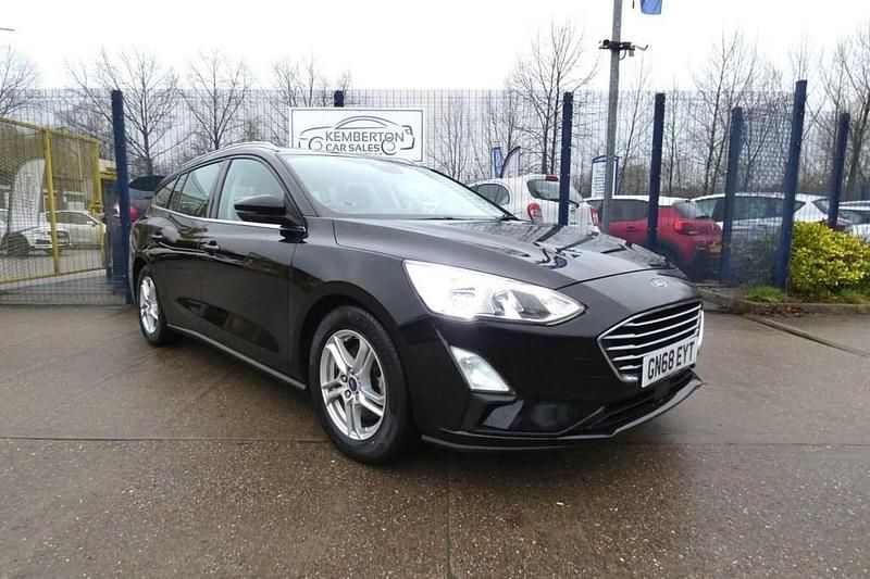 Used Ford Focus Zetec 95 HP (69 kW) 2019 Black Estate