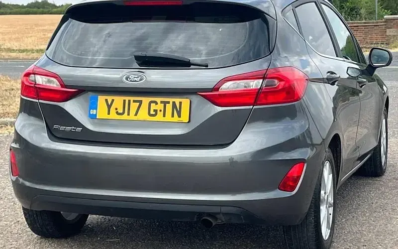 Used Ford Fiesta Zetec 86 HP (63 kW) 2017 Grey Hatchback