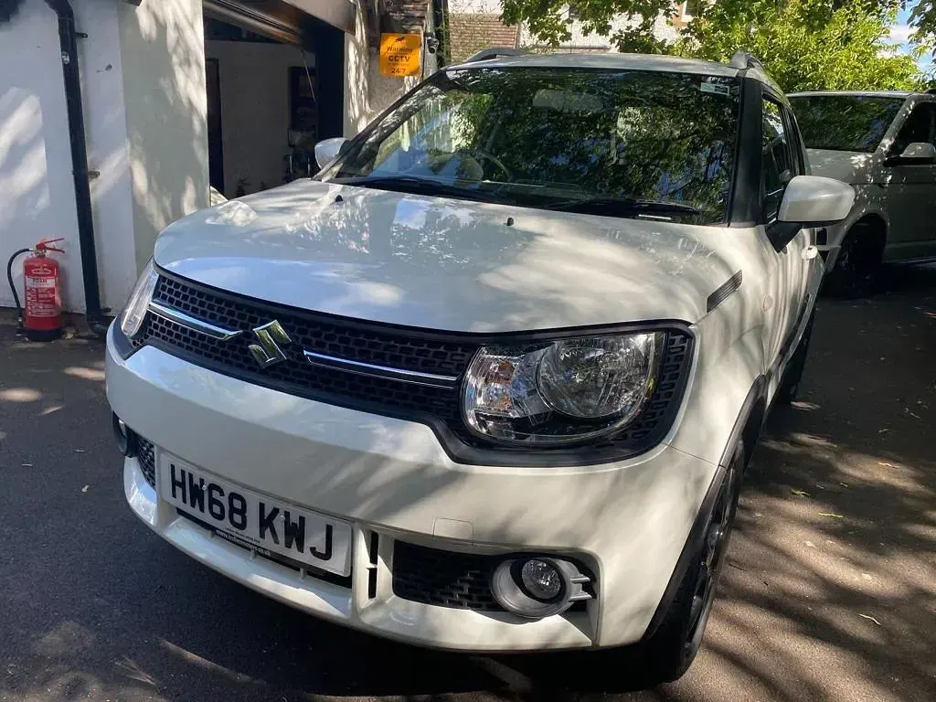 Used Suzuki Ignis SZ-T 90 HP (66 kW) 2018 White SUV