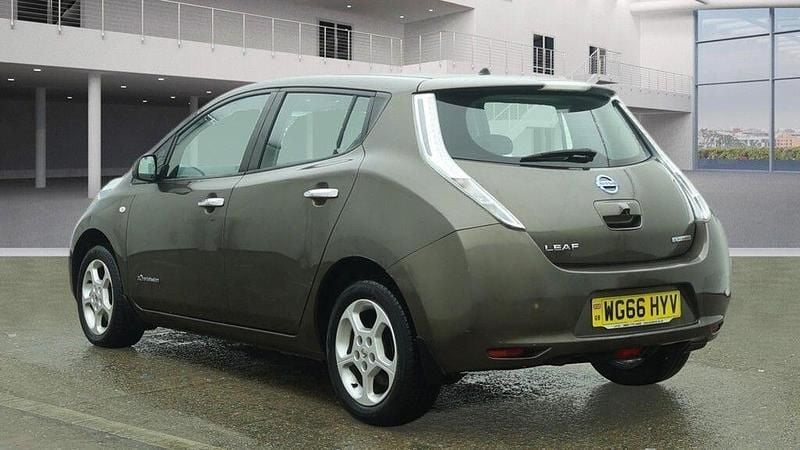 Used Nissan Leaf Acenta 80 kW (109 HP) 2016 Bronze Hatchback