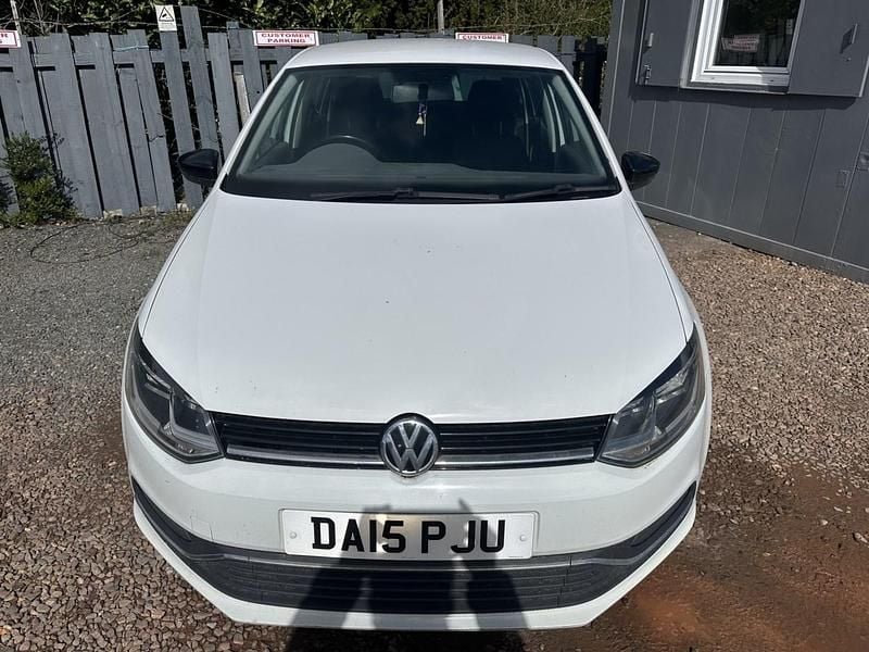 Begagnad VW Polo Design 90 HK (66 kW) 2015 Vit Halvkombi