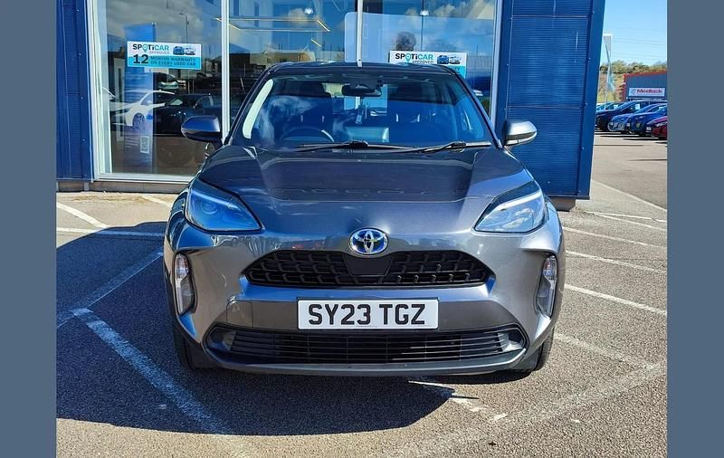 Used Toyota Yaris Cross 113 HP (83 kW) 2023 Grey SUV