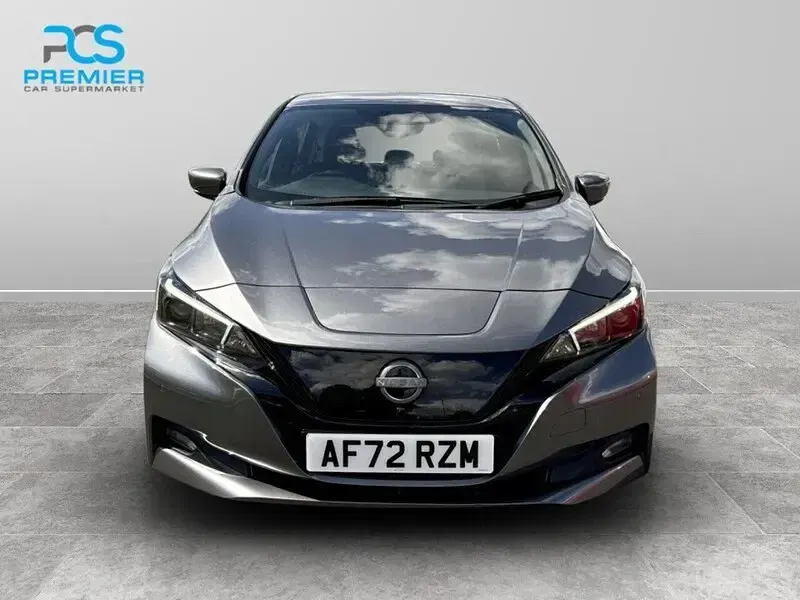 Używany Nissan Leaf Acenta 110 kW (150 KM) 2022 Szary Hatchback