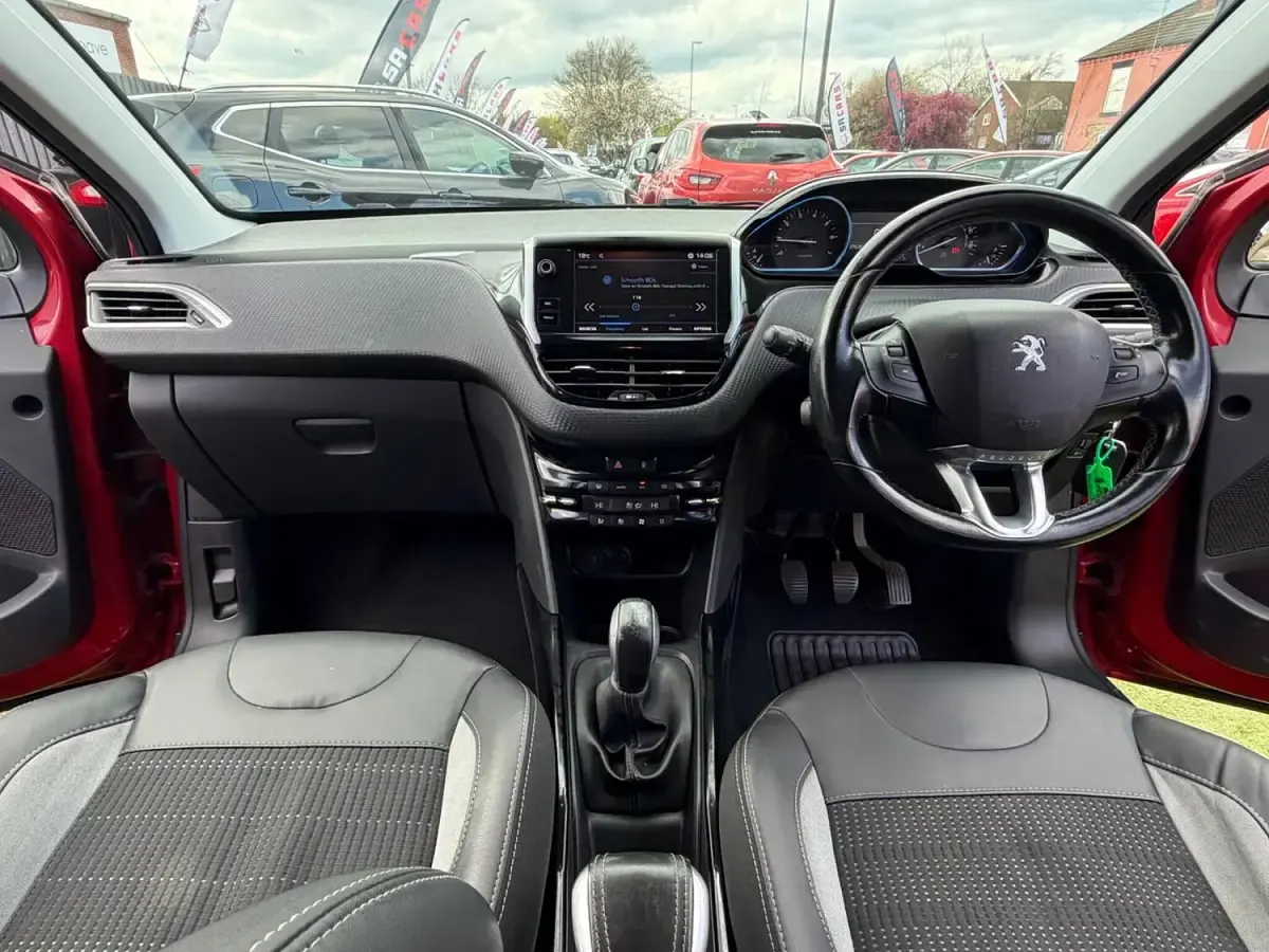 Used Peugeot 2008 Allure 82 HP (60 kW) 2017 Red SUV