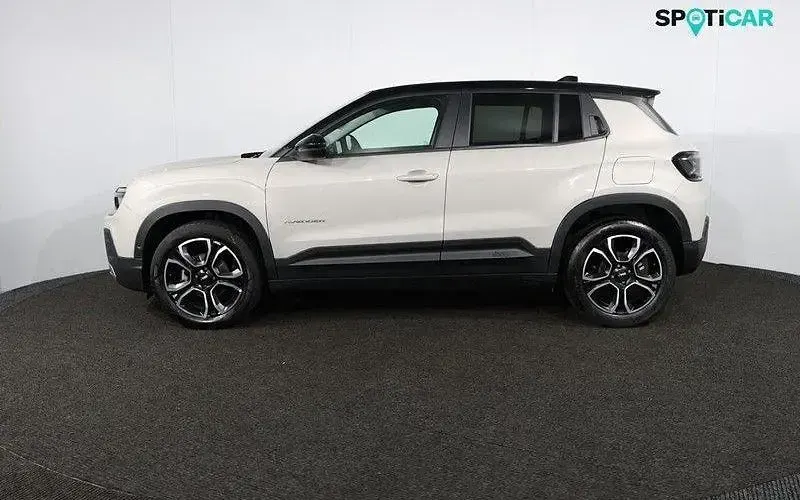 Used Jeep Avenger Summit 101 HP (74 kW) 2025 Beige/black SUV