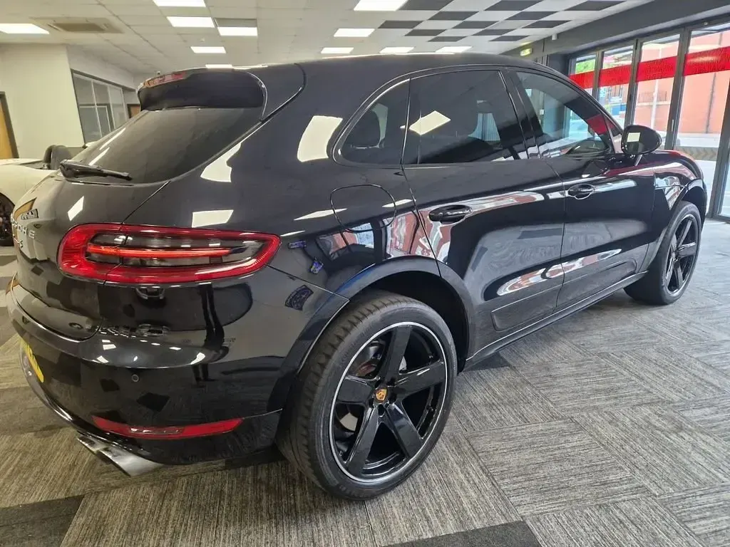 Usado Porsche Macan S 340 HP (250 kW) 2015 Preto SUV